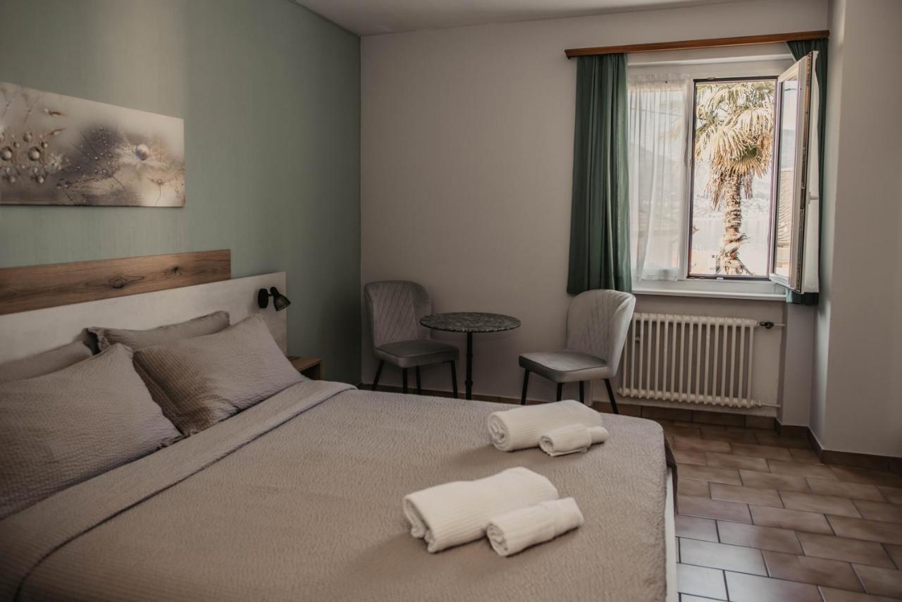 Albergo Ristorante Al Portico Gerra  Bagian luar foto