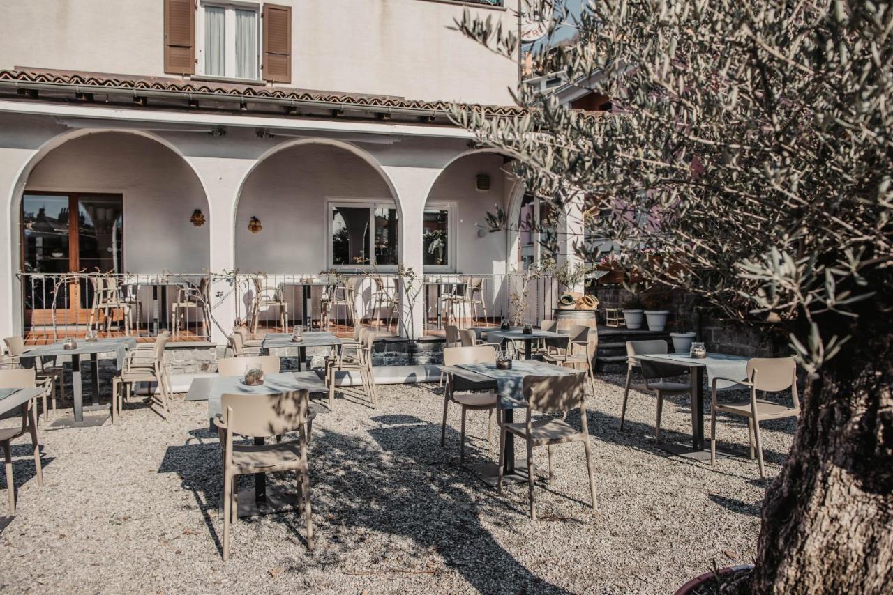 Albergo Ristorante Al Portico Gerra  Bagian luar foto